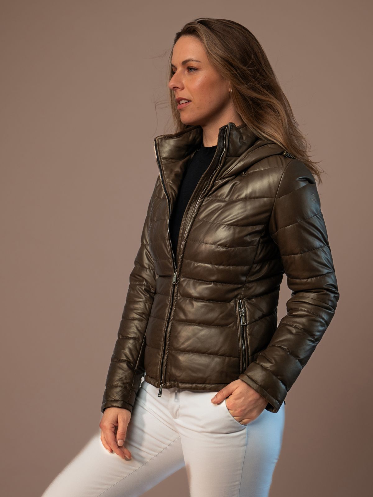 Alania Ladies Leather Down Jacket, 2.859,00 €